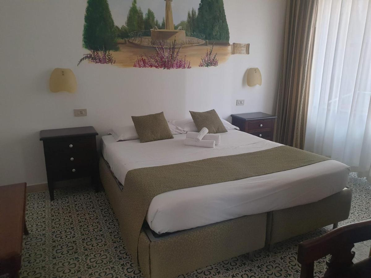 Hotel Elite Palermo Centro Ngoại thất bức ảnh